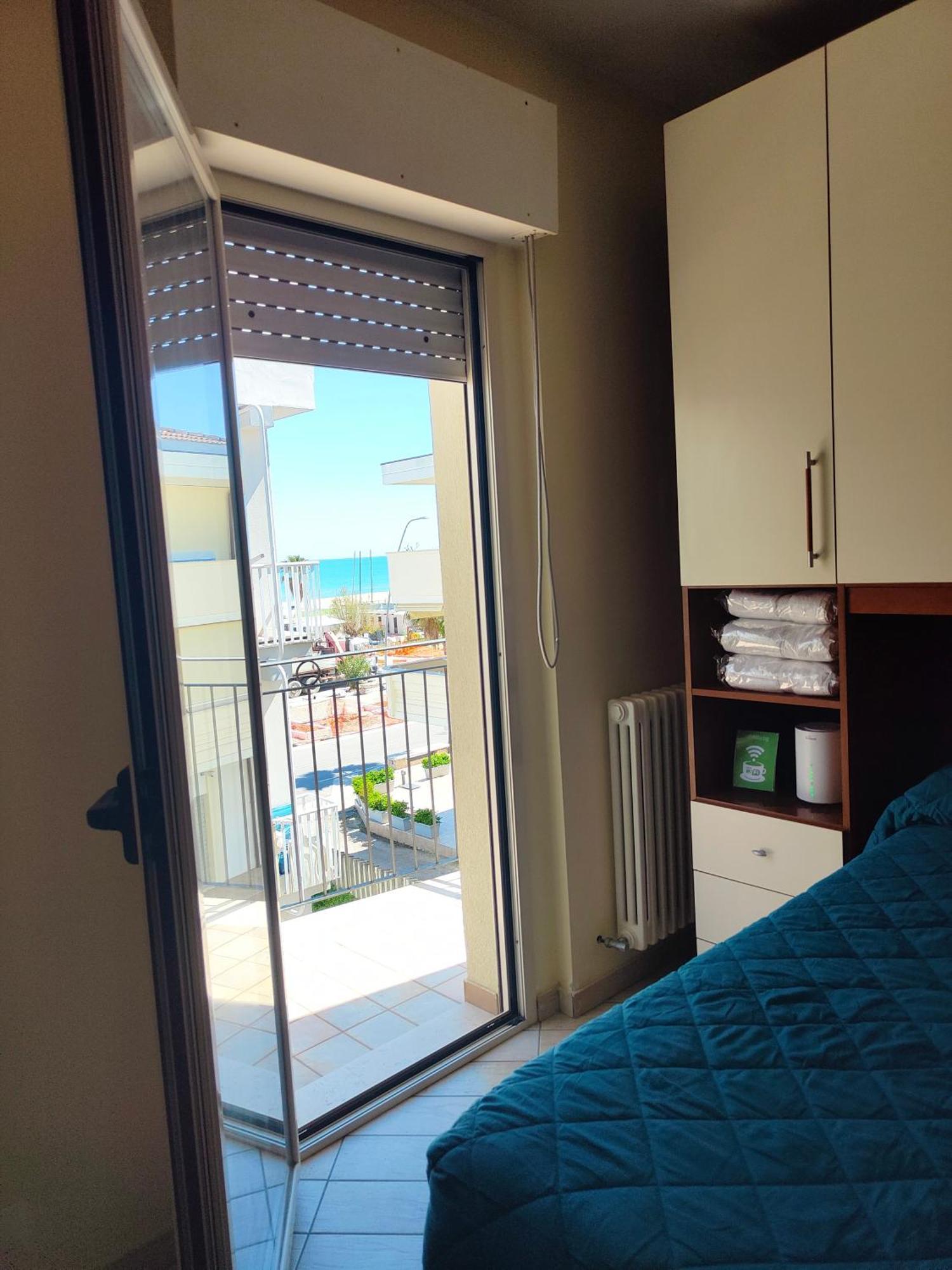 Marconi House Apartment อัลบา อาดริอาติกา ภายนอก รูปภาพ
